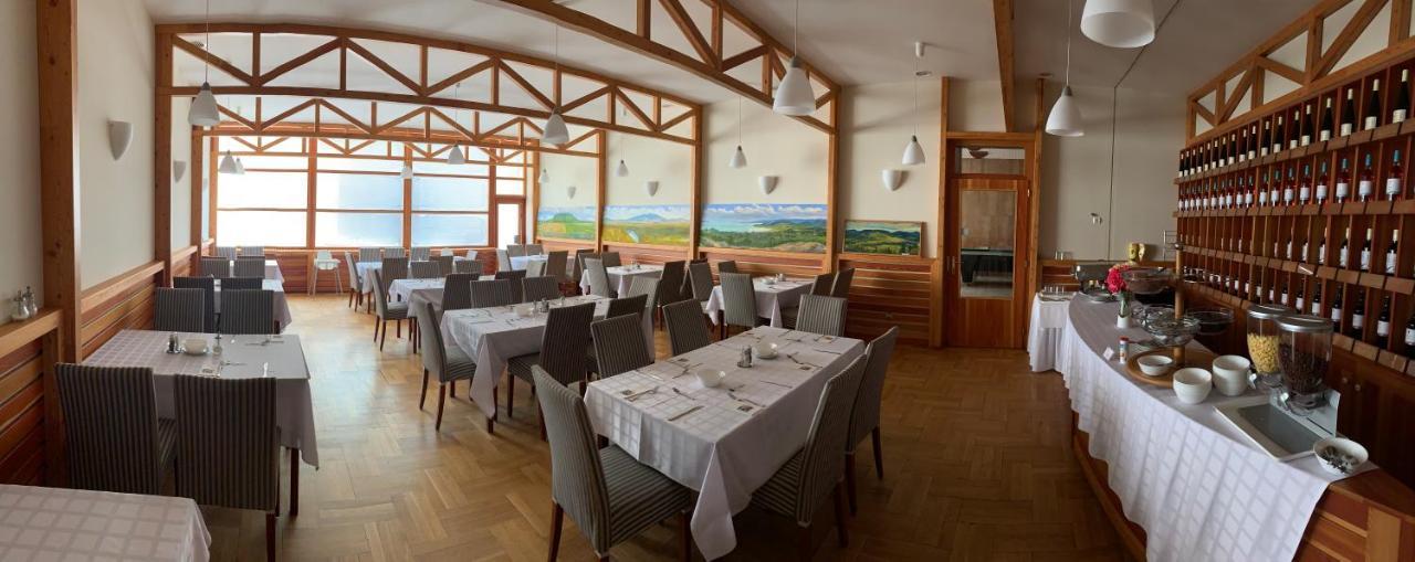 Riviera Park Hotel Balatonfoldvar Exterior photo